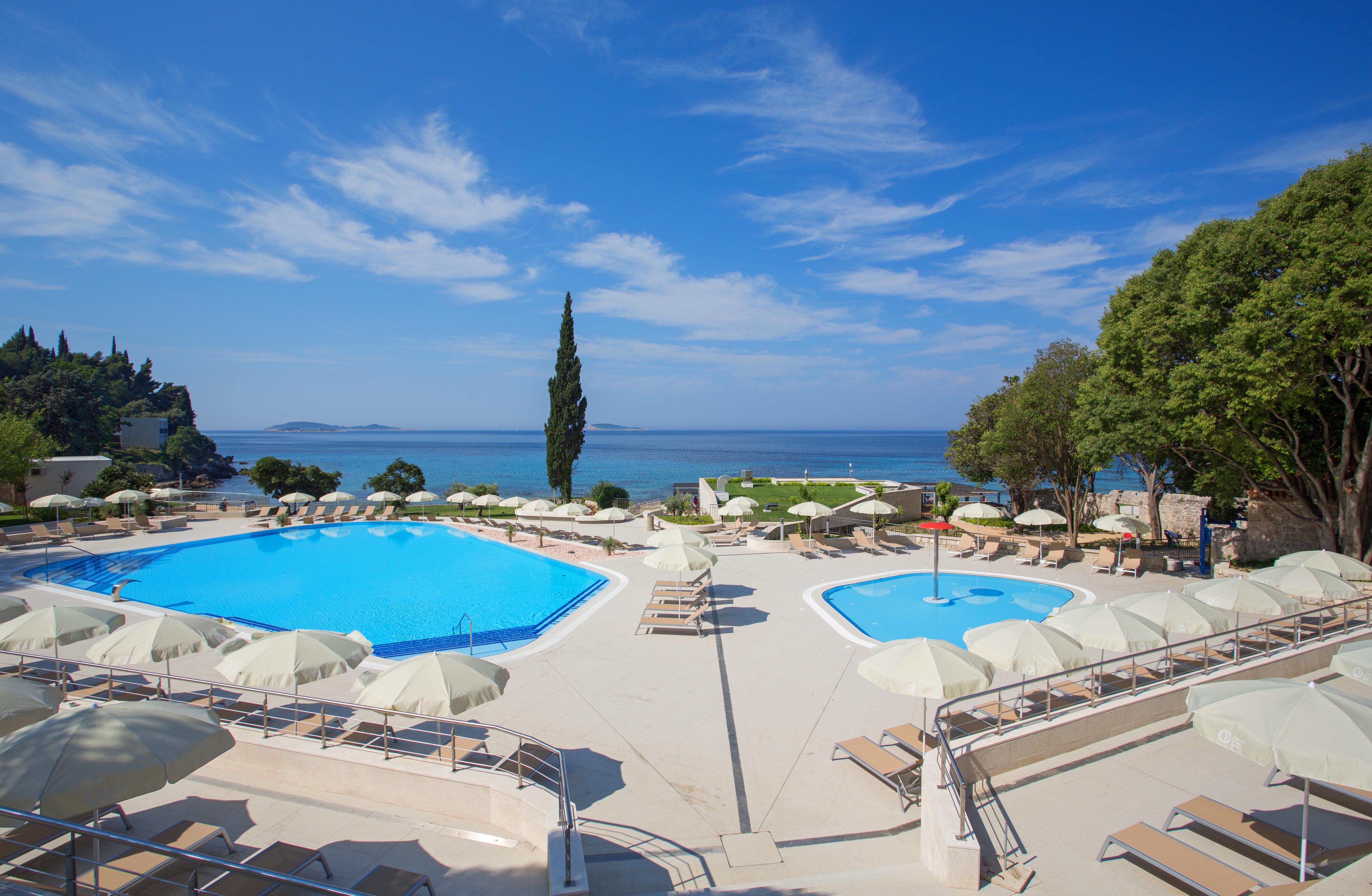 Hotel Млини Екстериор снимка